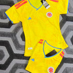 Camiseta 1.1 de la selección Colombia + CAJA